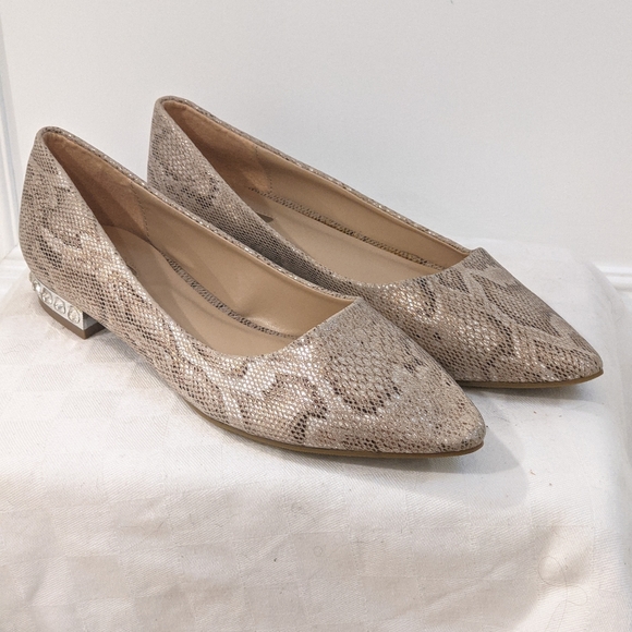 Snake print and jeweled flats - Picture 13 of 13